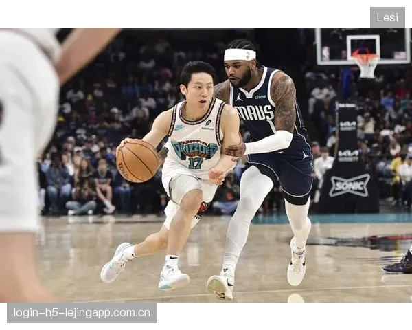 NBA灰熊底角三分稳稳命中：穿上骏跃KX底角系列篮球鞋，感受每一次底线之上的自信